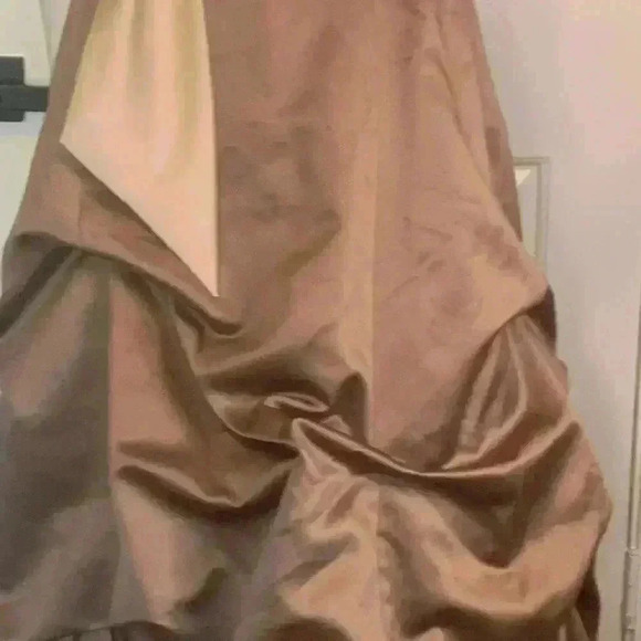 David’s Bridal - Picture 3 of 11